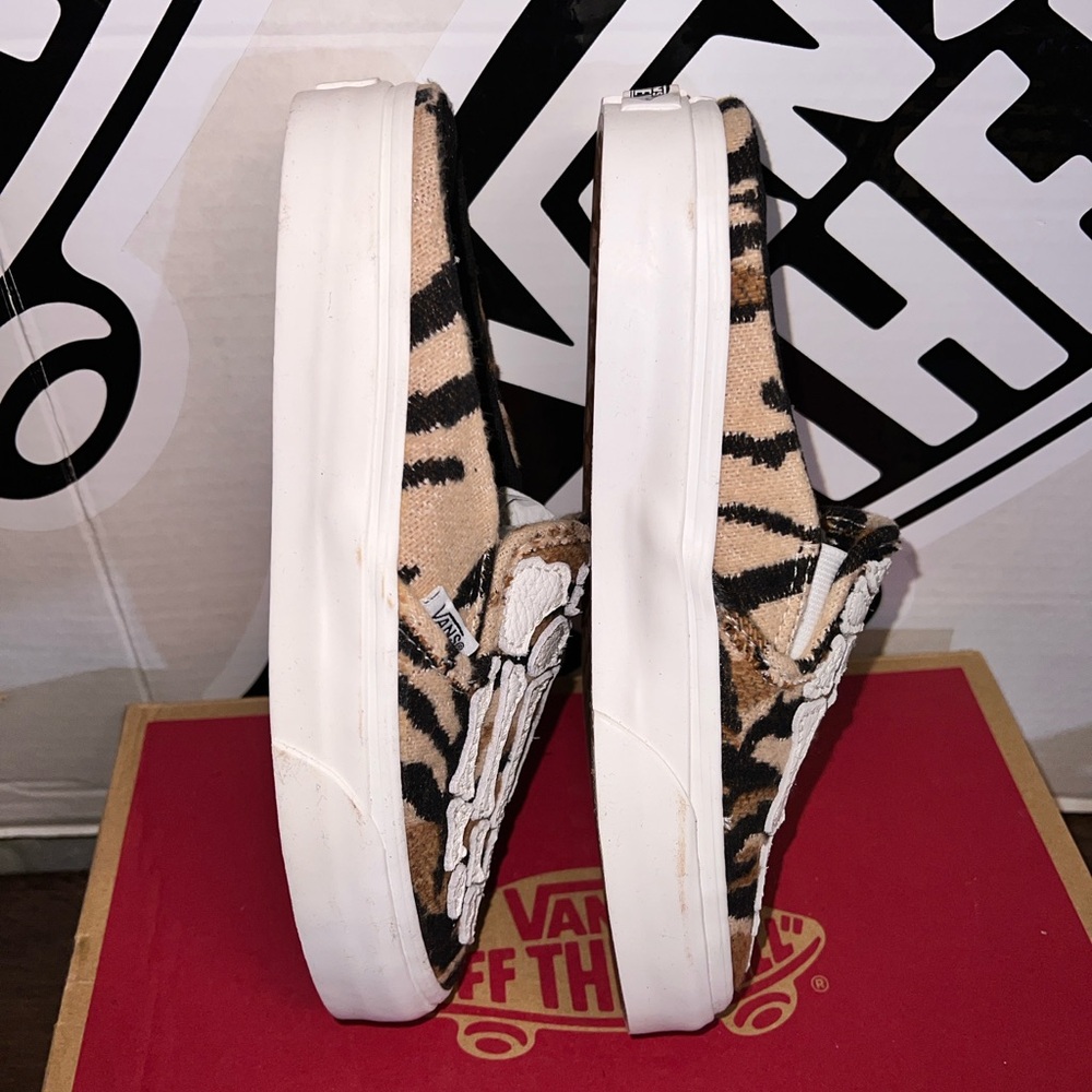 Vans Classic Slip On sz 4.0 Men 5.5 Woman - Picture 6 of 12